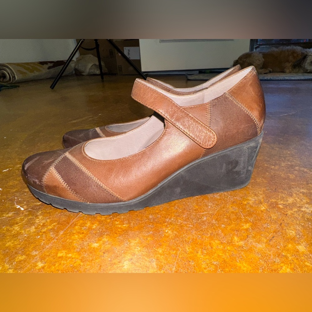 Abeo Bio System women's brown leather wedge Mary Jane comfort shoes 39/8.5